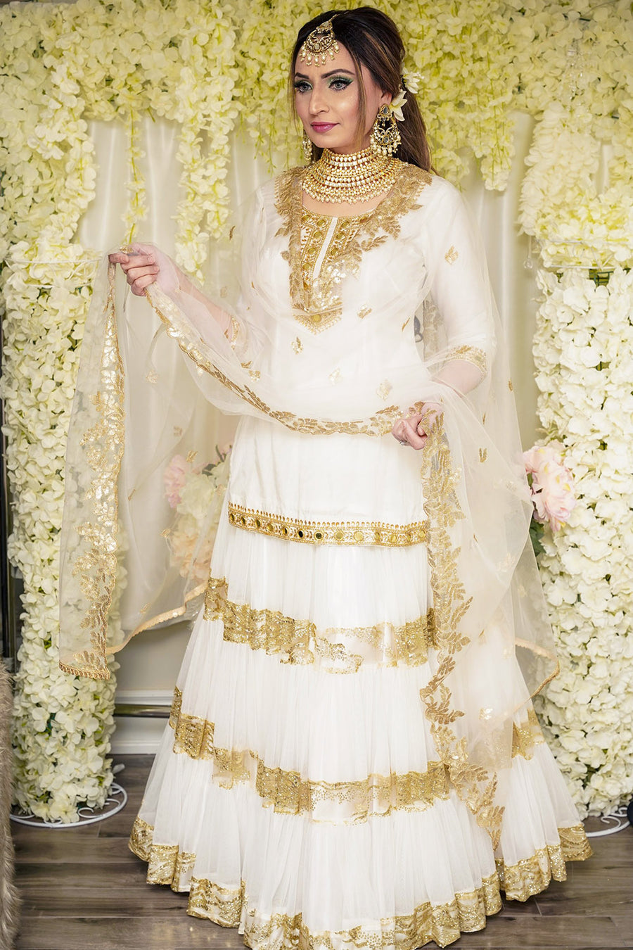 Gorgeous white and gold wedding lehenga | Gold lace wedding dress, Two  piece wedding dress, Long wedding dresses